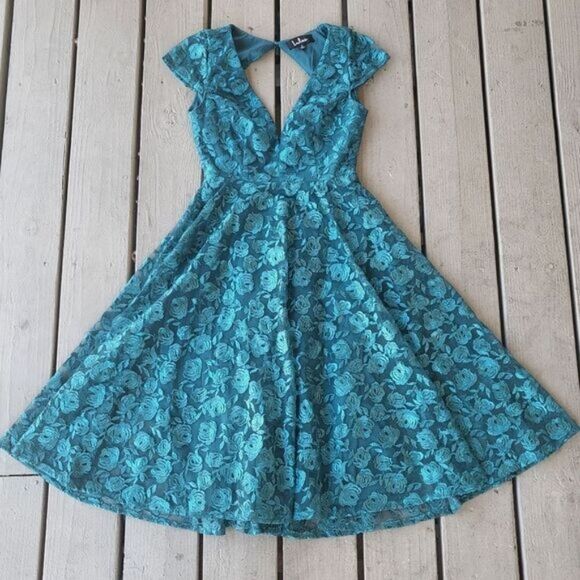 Lulu's Jacqueline Emerald Green Floral Embroidered Backless Flare‎ Midi Dress S - Picture 5 of 10